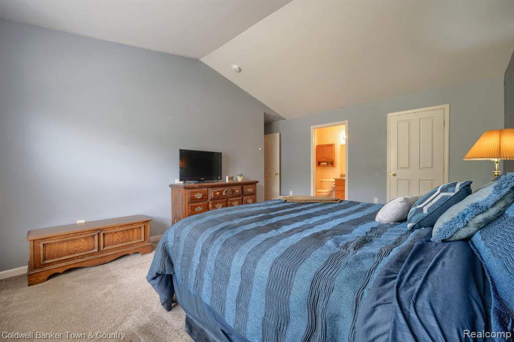 4236 HAMPTON RIDGE Boulevard, Howell, MI 48843 — Photo 17