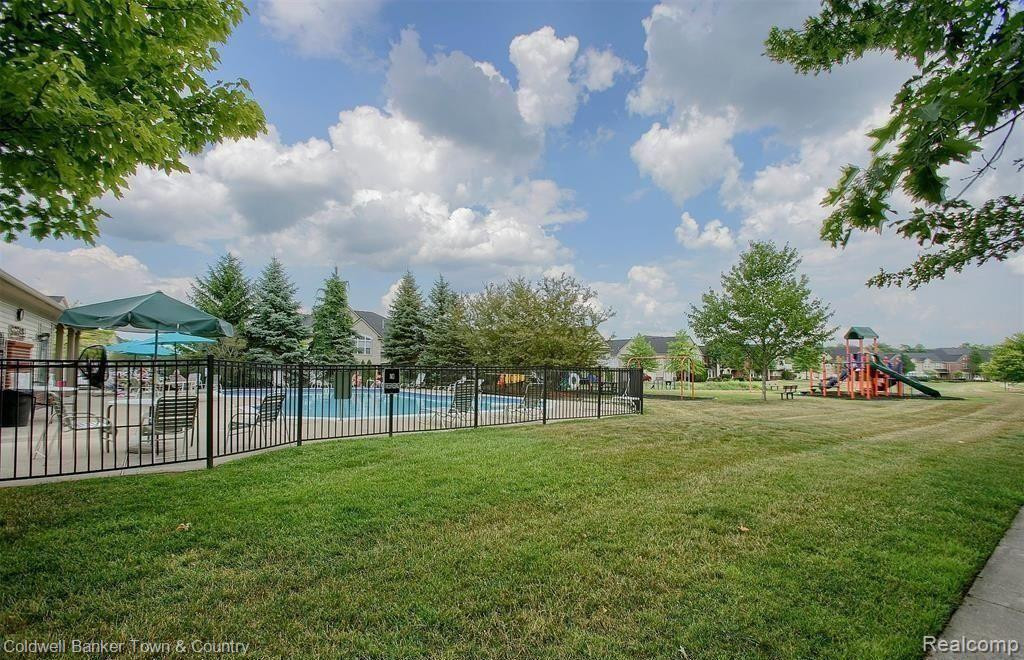 4236 HAMPTON RIDGE Boulevard, Howell, MI 48843 — Photo 28