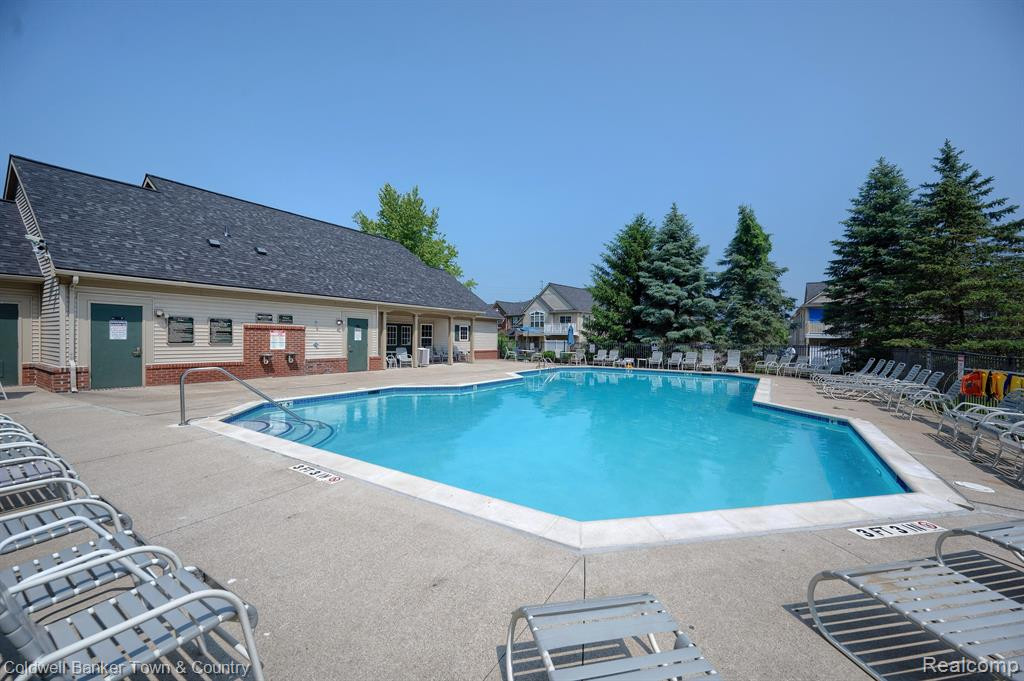 4236 HAMPTON RIDGE Boulevard, Howell, MI 48843 — Photo 30