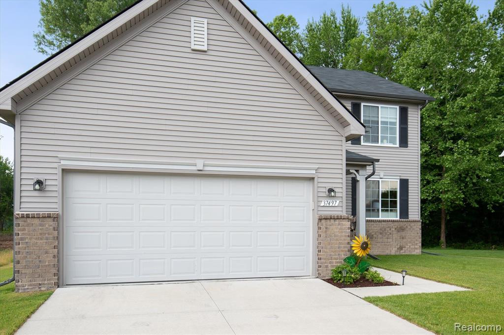 37497 S DIANNE Lane, New Boston, MI 48164 — Photo 3