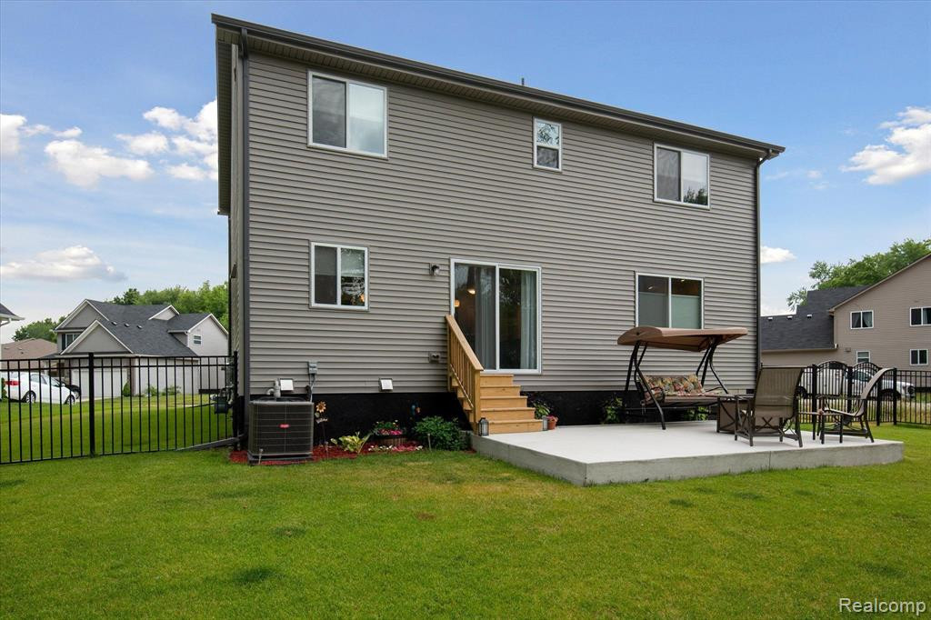 37497 S DIANNE Lane, New Boston, MI 48164 — Photo 47