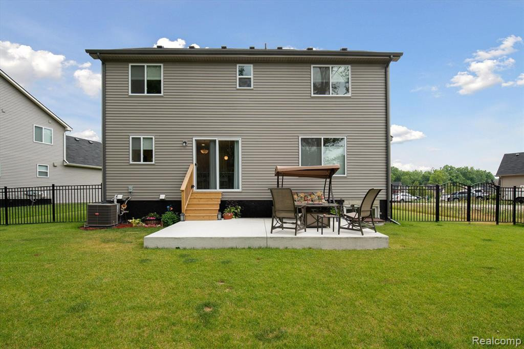37497 S DIANNE Lane, New Boston, MI 48164 — Photo 48