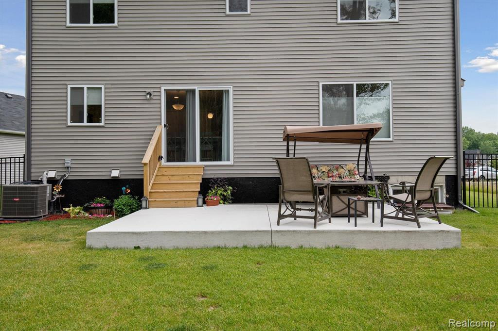 37497 S DIANNE Lane, New Boston, MI 48164 — Photo 50