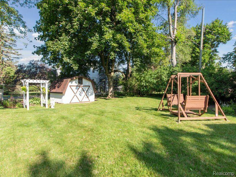 71 PONTIAC Street, Oxford, MI 48371 — Photo 42