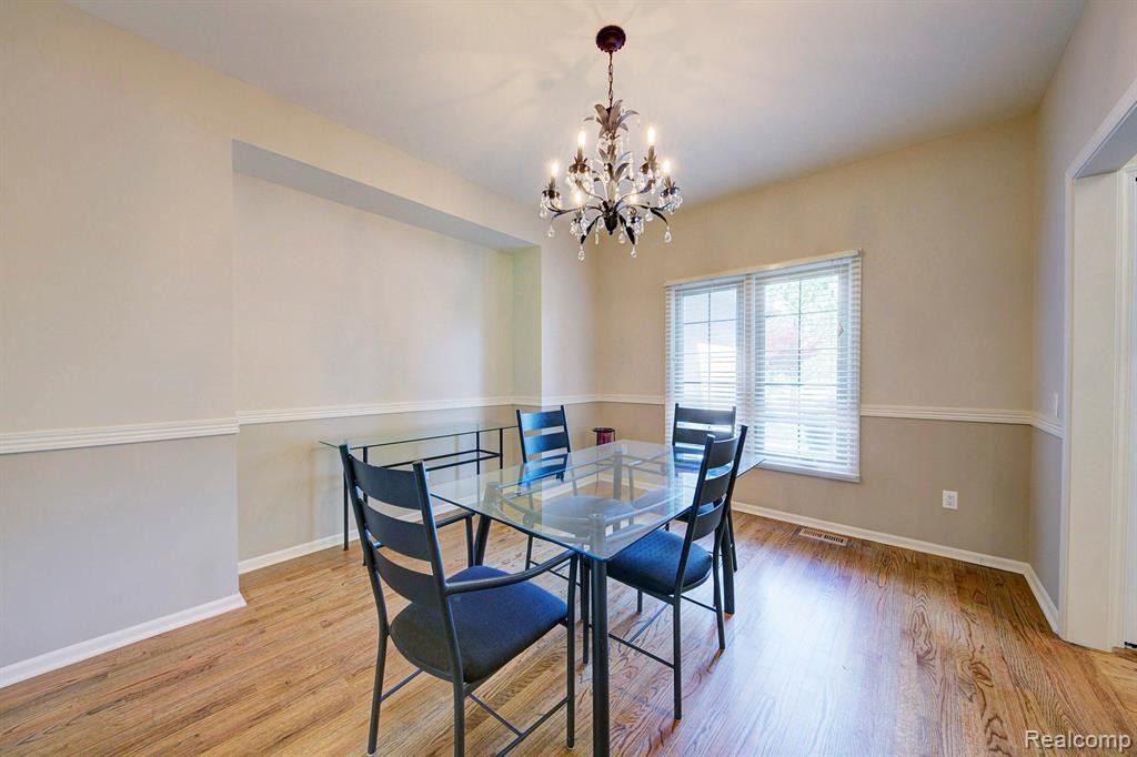 48223 CHESTERFIELD Drive S, Canton, MI 48187 — Photo 29