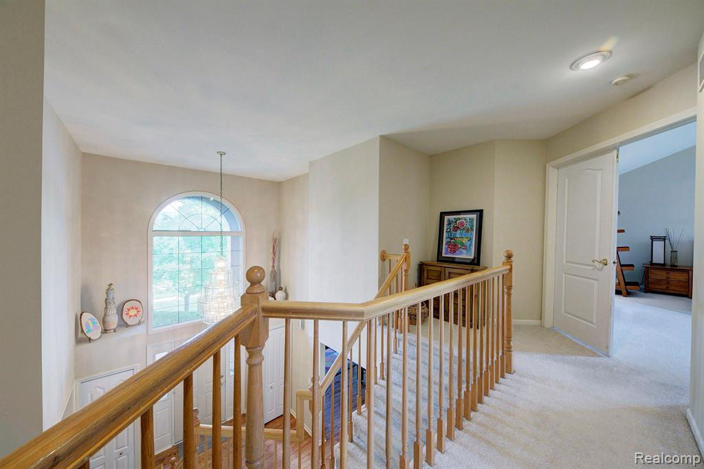 48223 CHESTERFIELD Drive S, Canton, MI 48187 — Photo 34