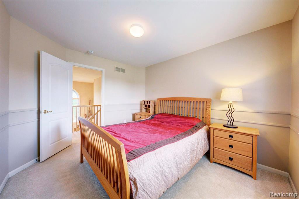 48223 CHESTERFIELD Drive S, Canton, MI 48187 — Photo 43