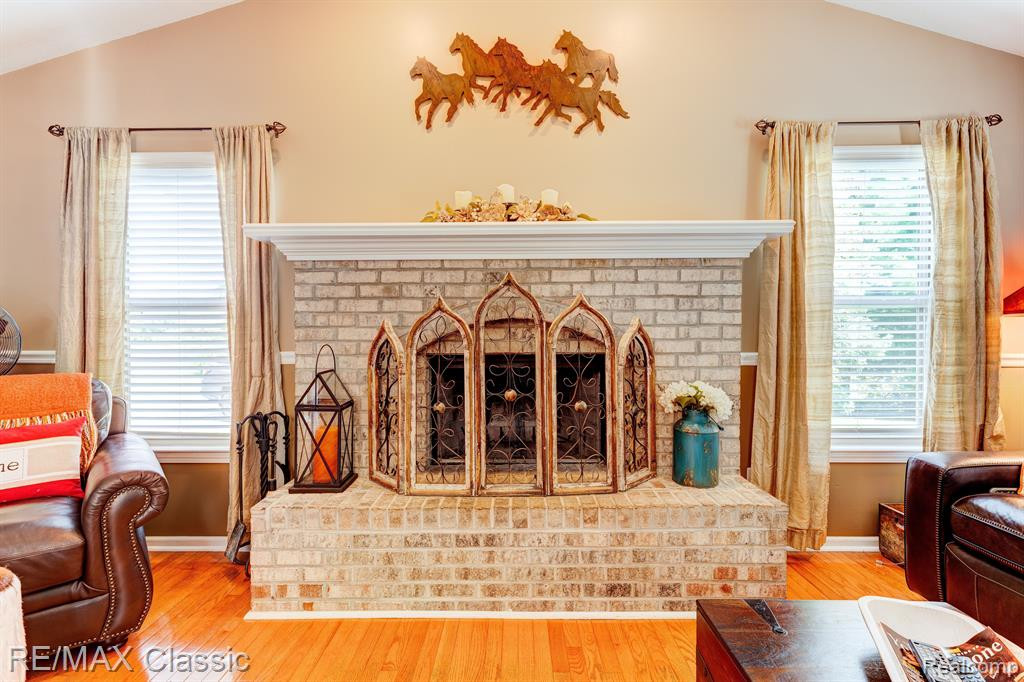 7184 HICKORY CREEK Drive, Dexter, MI 48130 — Photo 7