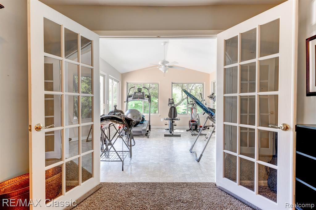 7184 HICKORY CREEK Drive, Dexter, MI 48130 — Photo 17