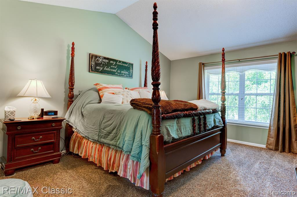 7184 HICKORY CREEK Drive, Dexter, MI 48130 — Photo 21