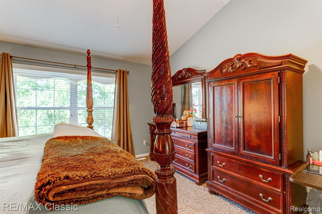 7184 HICKORY CREEK Drive, Dexter, MI 48130 — Photo 22