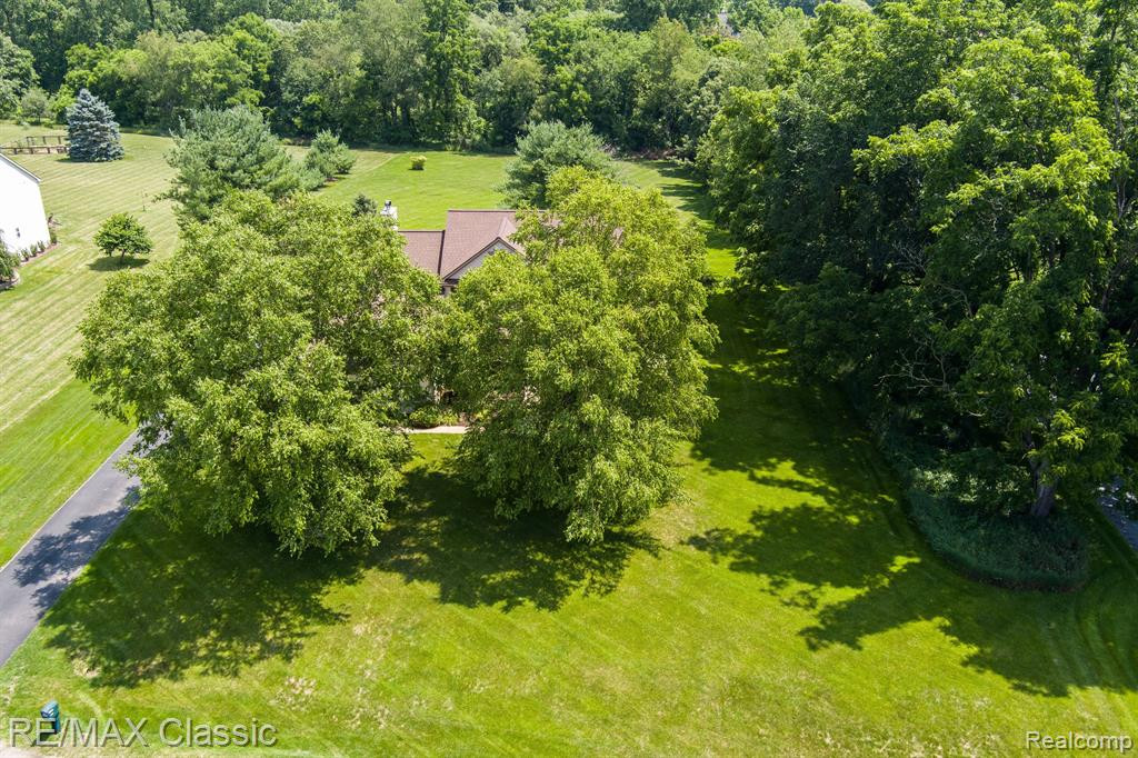 7184 HICKORY CREEK Drive, Dexter, MI 48130 — Photo 45