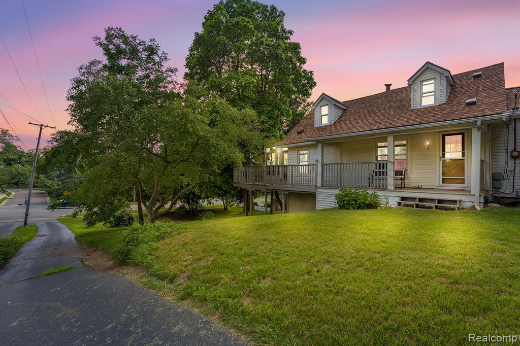 67 W BURDICK Street, Oxford, MI 48371 — front exterior