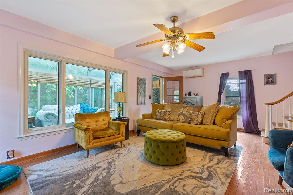67 W BURDICK Street, Oxford, MI 48371 — Photo 6
