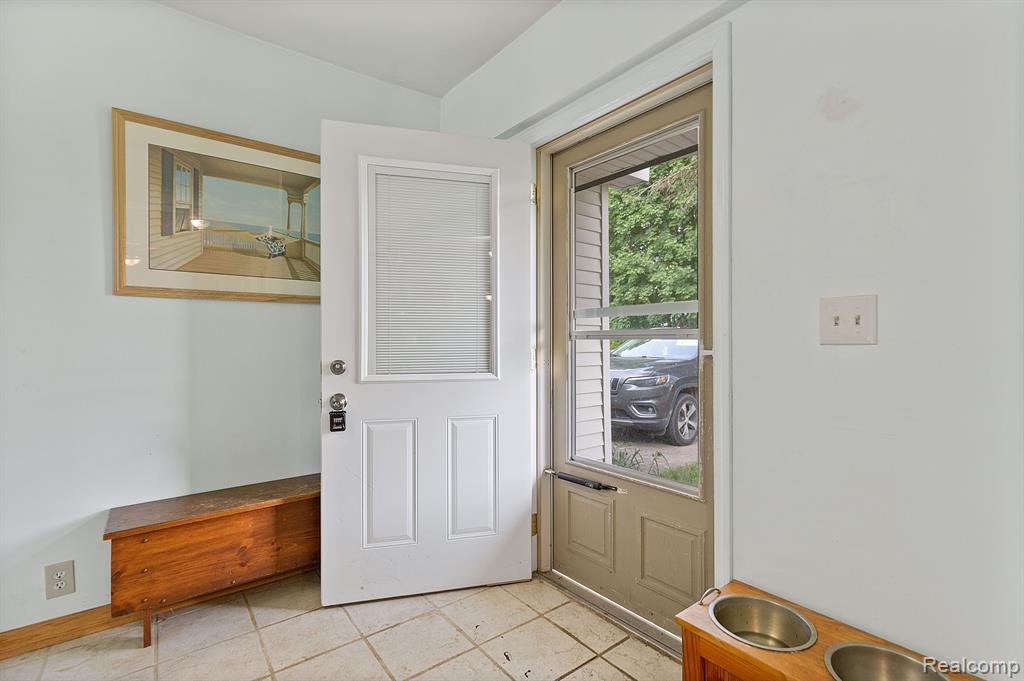 67 W BURDICK Street, Oxford, MI 48371 — Photo 15