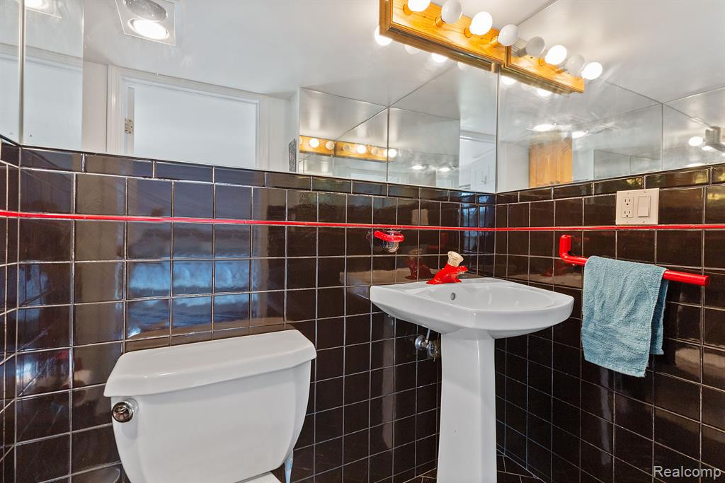 67 W BURDICK Street, Oxford, MI 48371 — Photo 30