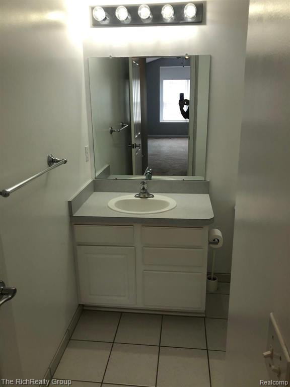 4131 ELIZABETH Avenue, Canton, MI 48188 — Photo 10