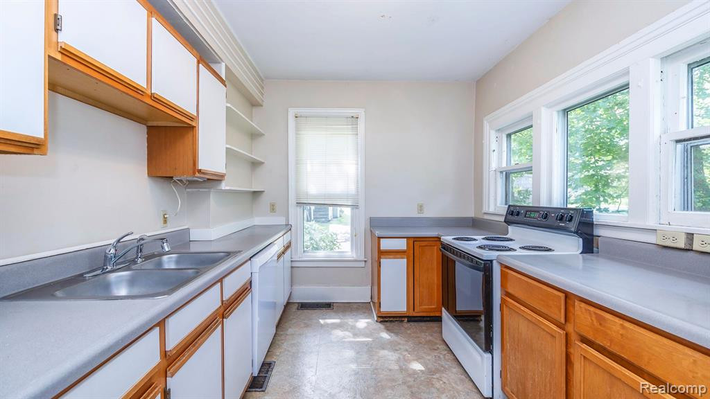 616 PEARL Street, Ypsilanti, MI 48197 — Photo 17