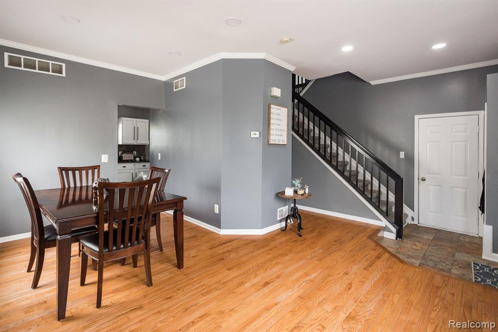 7198 DEERTRACK Drive, Ypsilanti, MI 48197 — Photo 7