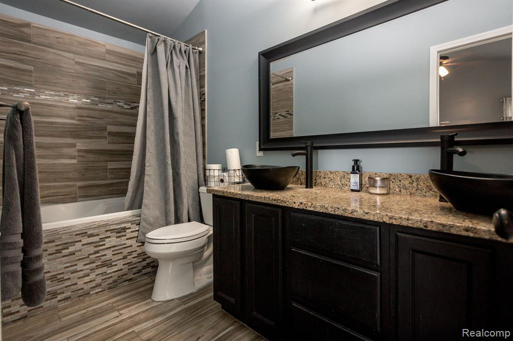 7198 DEERTRACK Drive, Ypsilanti, MI 48197 — Photo 26