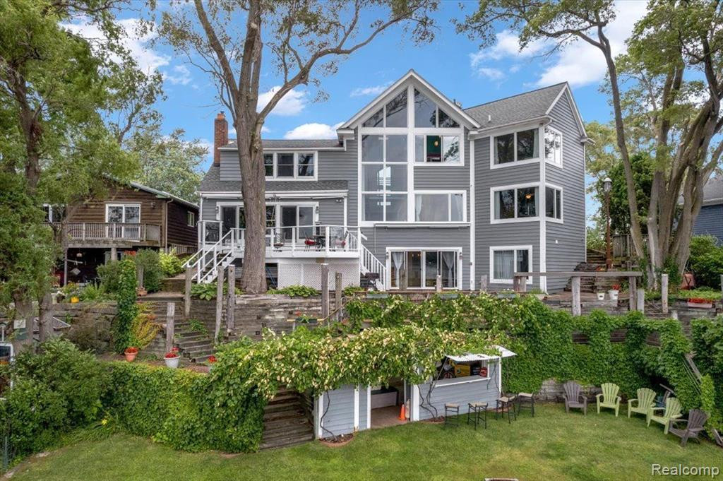 130 HIGHLAND Avenue, Lake Orion, MI 48362 — front exterior