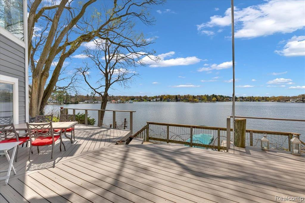 130 HIGHLAND Avenue, Lake Orion, MI 48362 — Photo 37