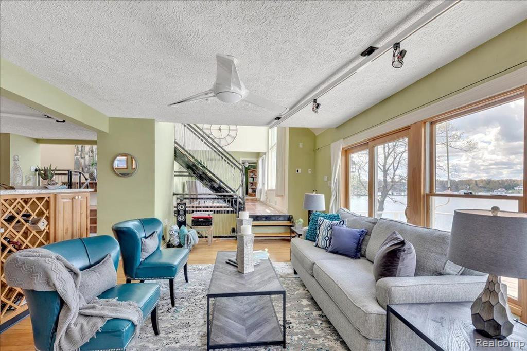130 HIGHLAND Avenue, Lake Orion, MI 48362 — Photo 48
