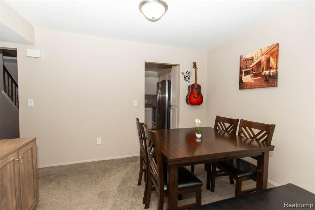 3912 OLD CREEK Road, Troy, MI 48084 — Photo 13