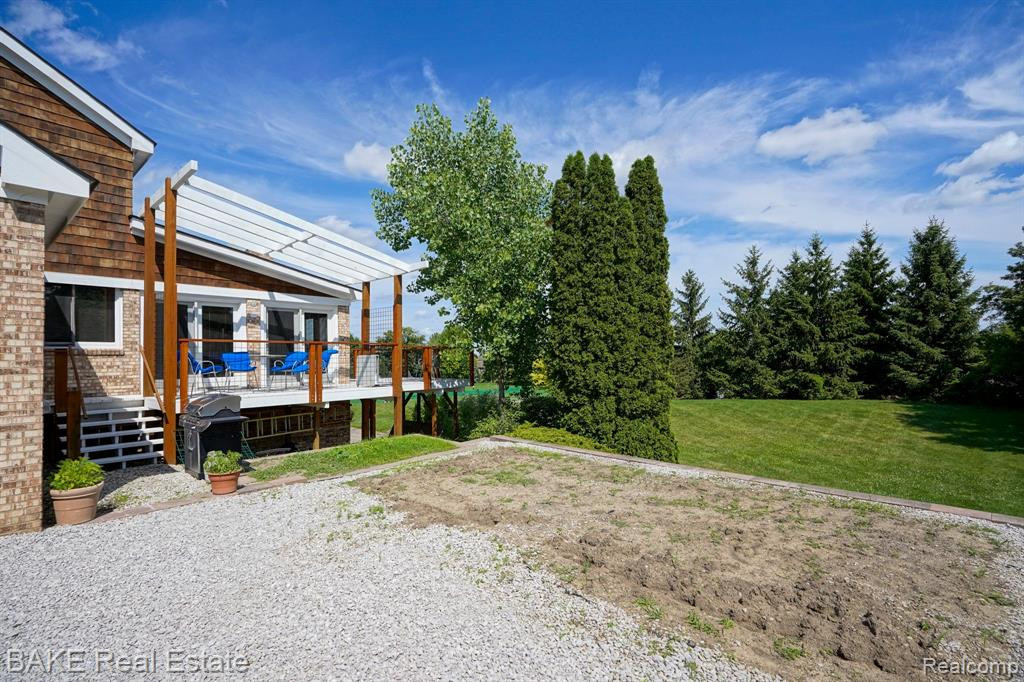 17514 Farmcrest Lane, Northville, MI 48168 — Photo 4