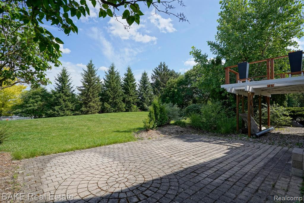 17514 Farmcrest Lane, Northville, MI 48168 — Photo 7