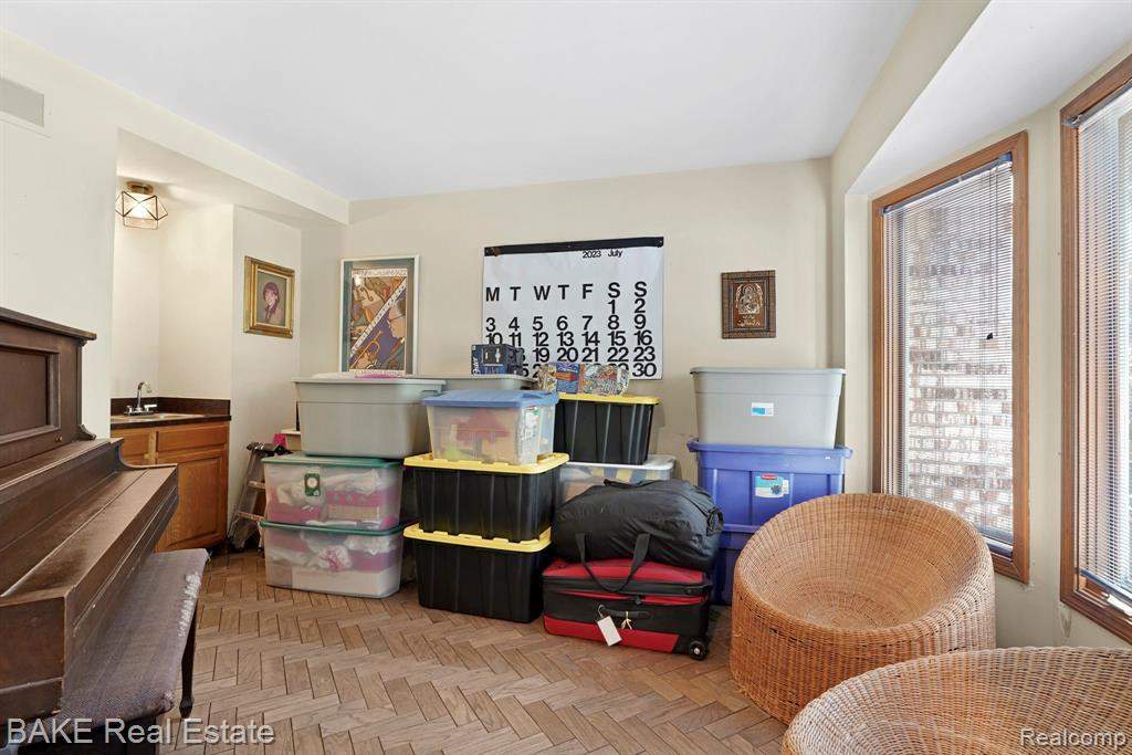 17514 Farmcrest Lane, Northville, MI 48168 — Photo 28