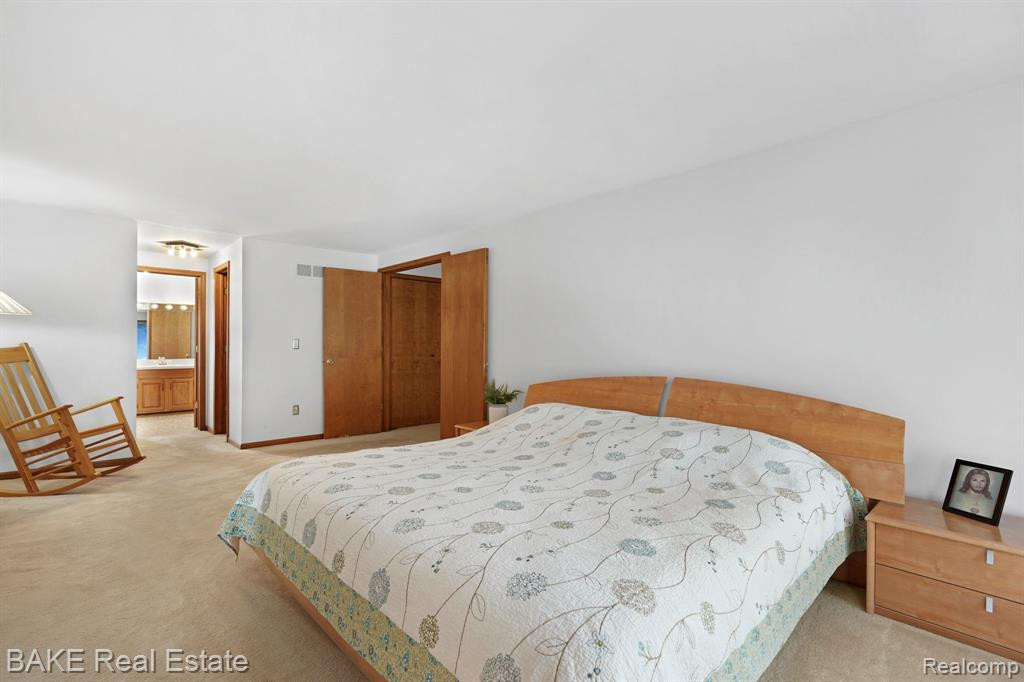 17514 Farmcrest Lane, Northville, MI 48168 — Photo 31