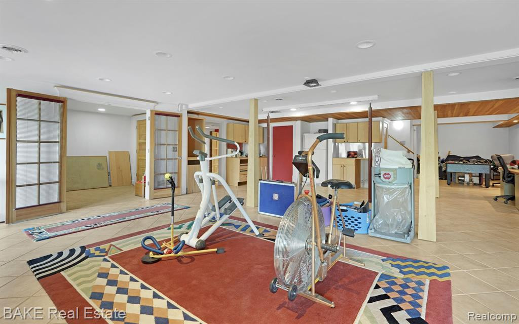 17514 Farmcrest Lane, Northville, MI 48168 — Photo 39
