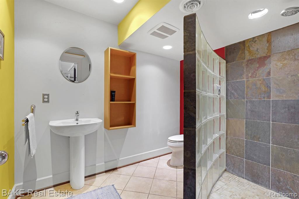 17514 Farmcrest Lane, Northville, MI 48168 — Photo 42