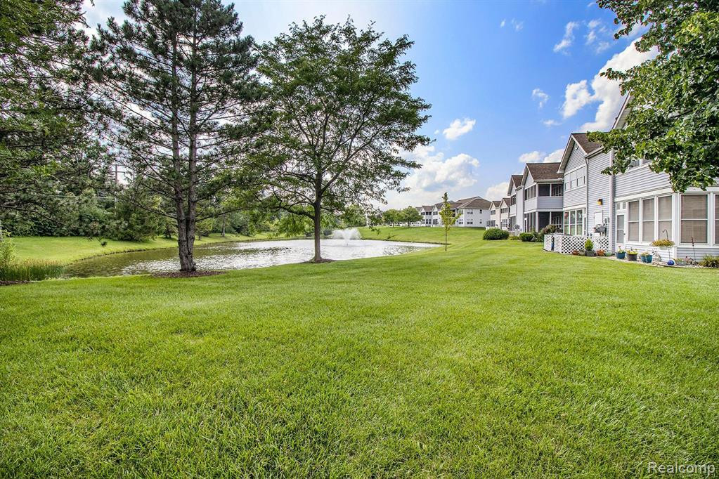 1641 WEATHERSTONE Drive, Ann Arbor, MI 48108 — Photo 19