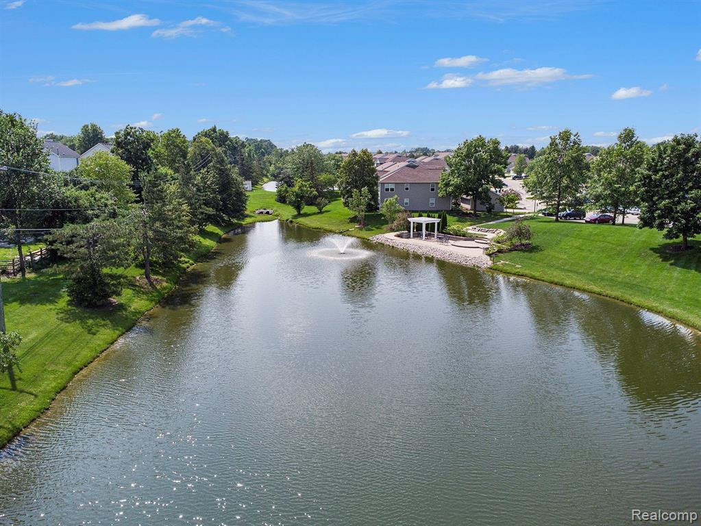 1641 WEATHERSTONE Drive, Ann Arbor, MI 48108 — Photo 22