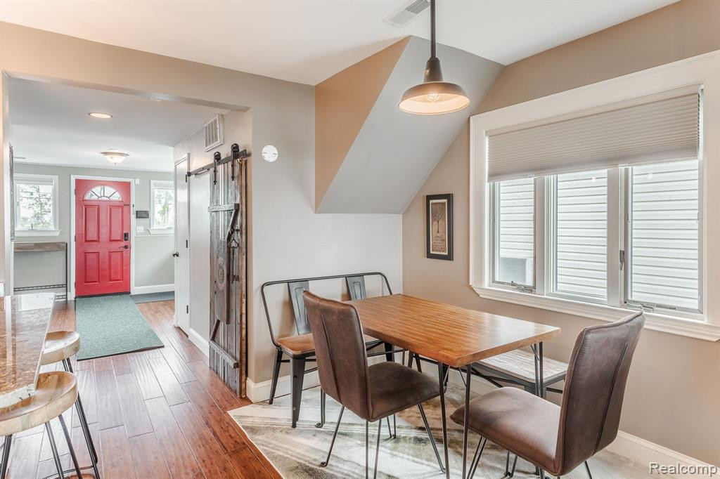 6988 LAKESHORE Drive, Newport, MI 48166 — Photo 10