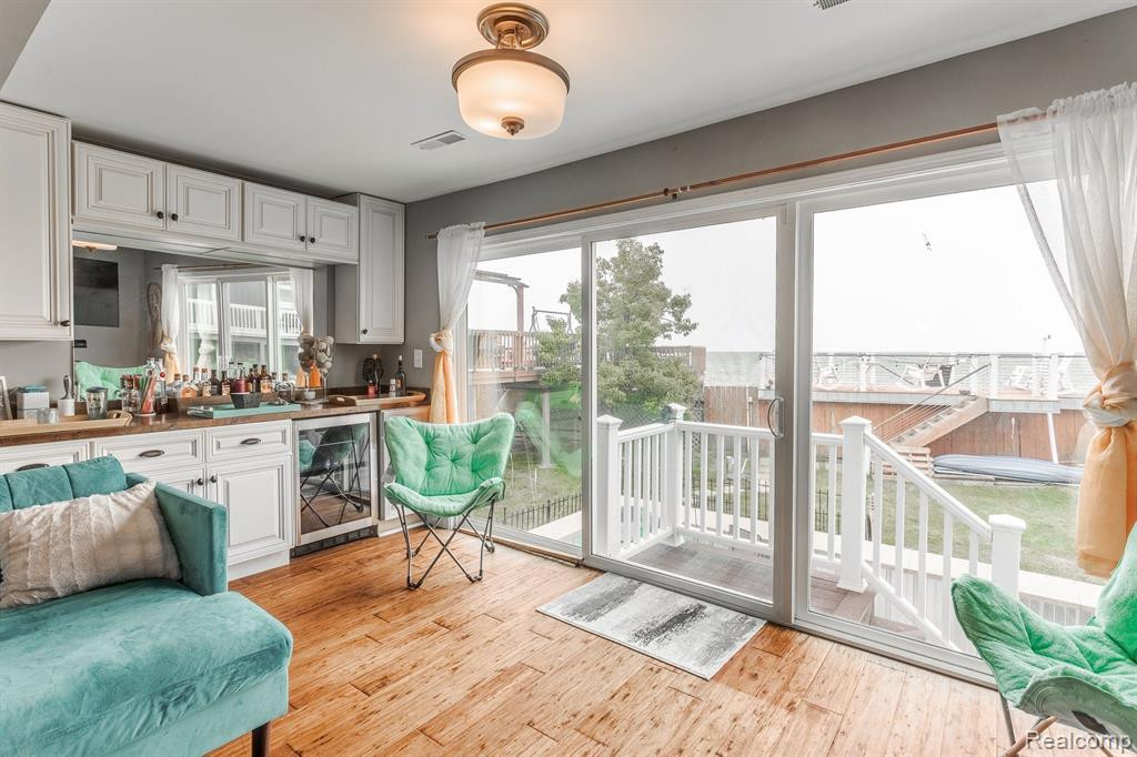 6988 LAKESHORE Drive, Newport, MI 48166 — Photo 14
