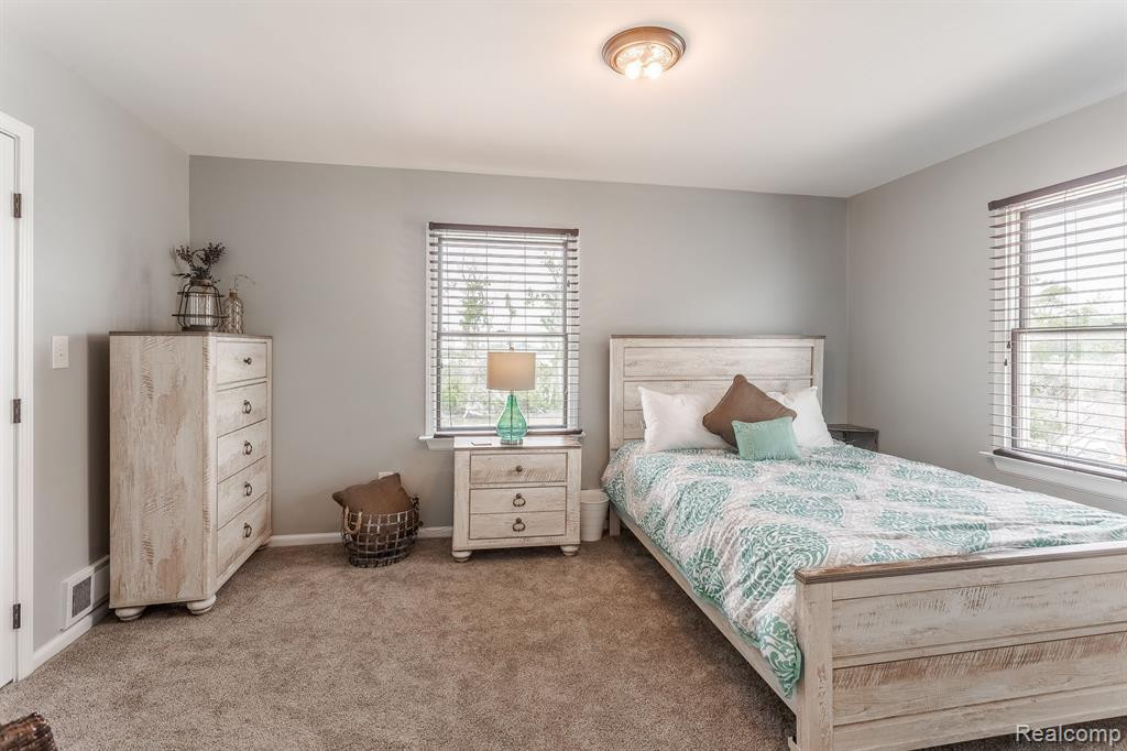 6988 LAKESHORE Drive, Newport, MI 48166 — Photo 21