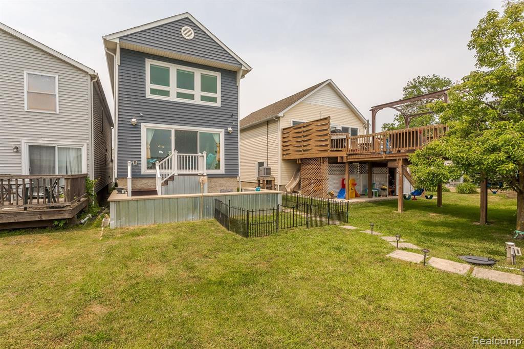 6988 LAKESHORE Drive, Newport, MI 48166 — Photo 23