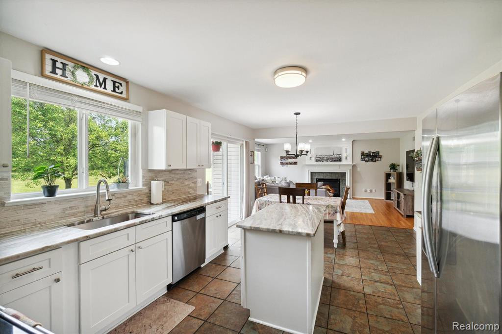 7769 PAINT CREEK Drive, Ypsilanti, MI 48197 — Photo 17