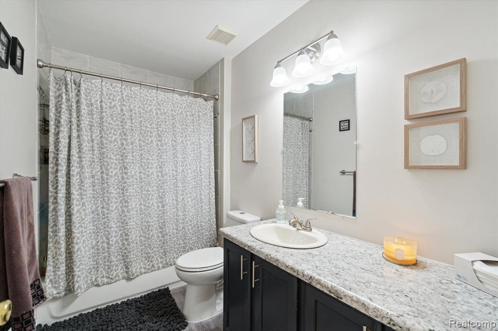 7769 PAINT CREEK Drive, Ypsilanti, MI 48197 — Photo 28