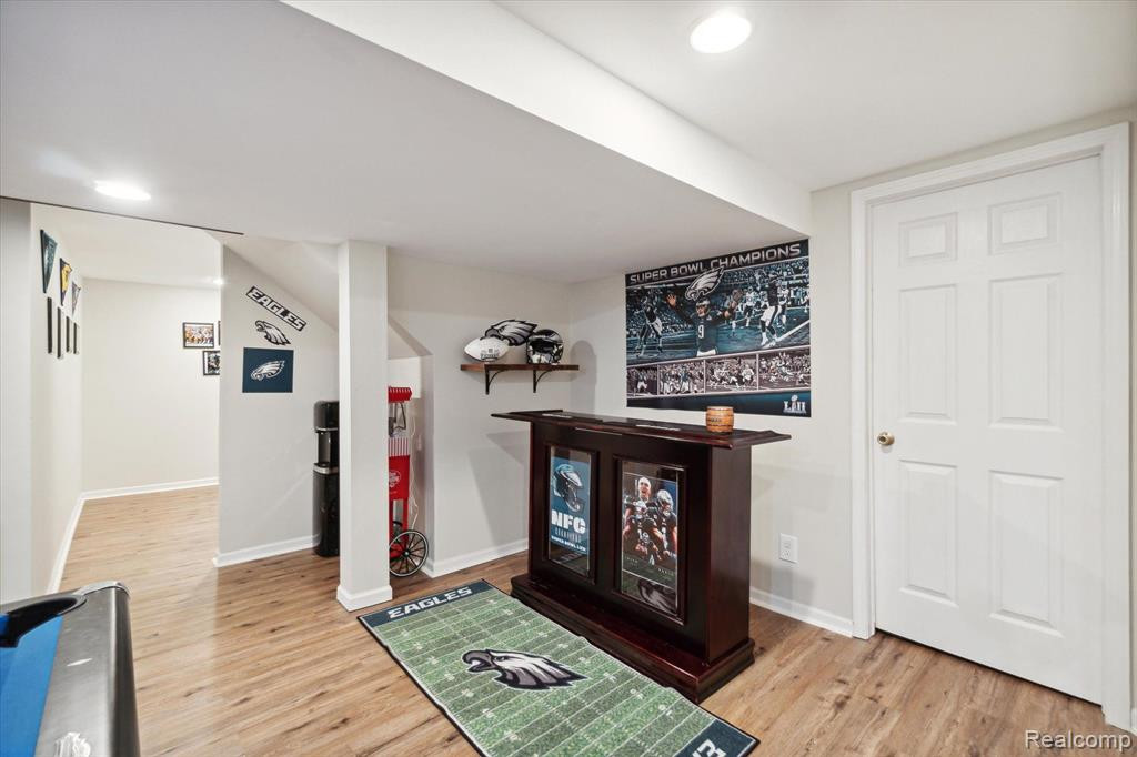 7769 PAINT CREEK Drive, Ypsilanti, MI 48197 — Photo 41