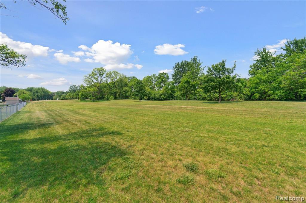 7769 PAINT CREEK Drive, Ypsilanti, MI 48197 — Photo 50