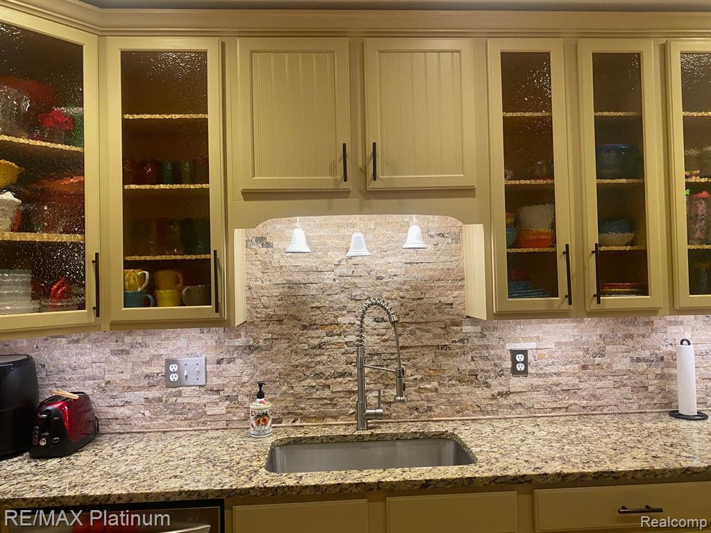 3088 KNEELAND Circle, 23, Howell, MI 48843 — Photo 6