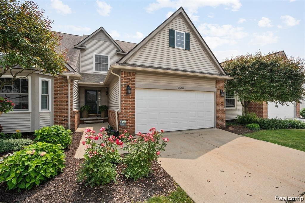 2558 KATSURA LN, Howell, MI 48855 — front exterior