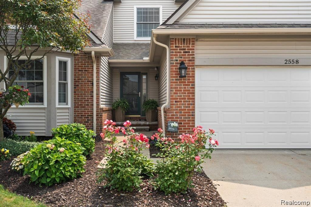 2558 KATSURA LN, Howell, MI 48855 — Photo 3