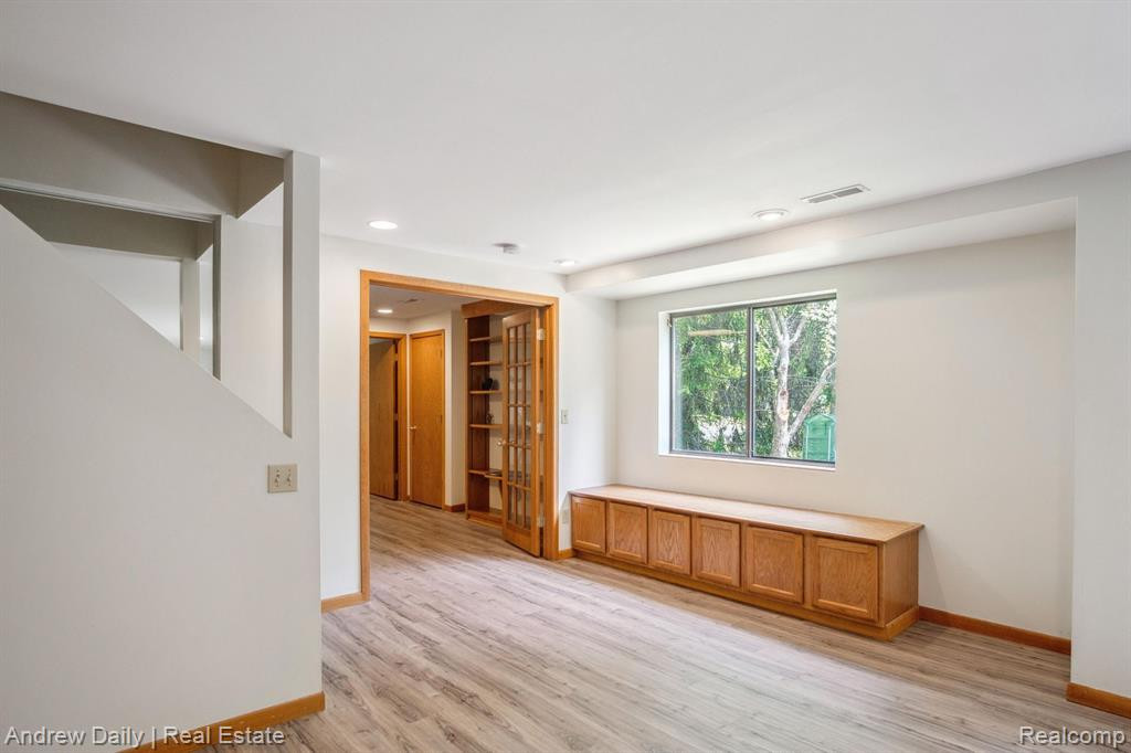 1980 WOODLILY Court, Ann Arbor, MI 48103 — Photo 32