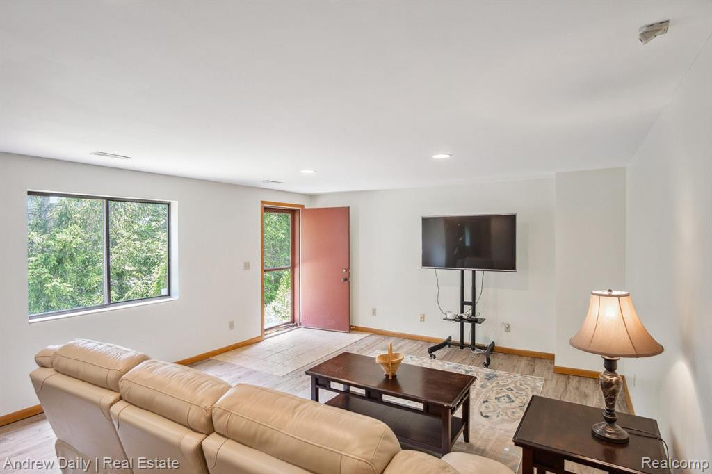 1980 WOODLILY Court, Ann Arbor, MI 48103 — Photo 34