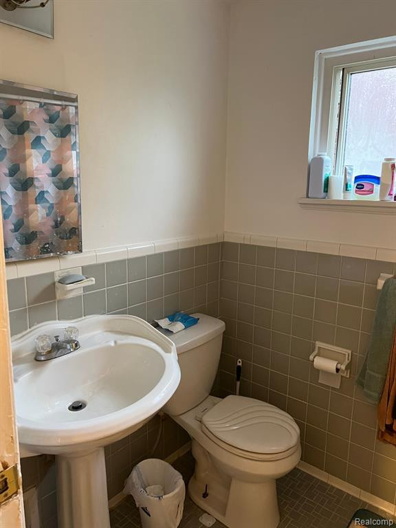 7649-7651 CURTIS Street, Detroit, MI 48221 — Photo 13